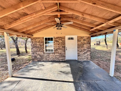/international/us/125-torres-lane-brownwood-tx-110096484329/