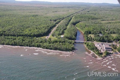 /international/us/213-beaser-street-lot-village-of-silver-city-no-post-office-here-ontonagon-mi-110102164441/