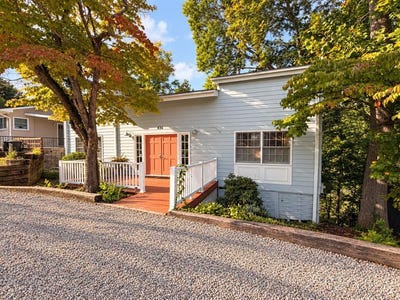 /international/us/486-oxford-road-lake-junaluska-nc-110110253153/