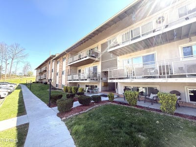 /international/us/1225-carriage-circle-bristol-va-110103395338/