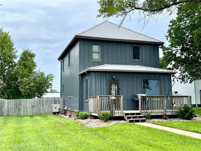 /international/us/1026-lake-avenue-graceville-mn-110101364111/?lang=en