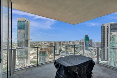 /international/us/851-ne-1st-ave-miami-fl-110108987677/