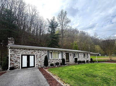 /international/us/523-hurricane-creek-kimper-ky-110107016301/