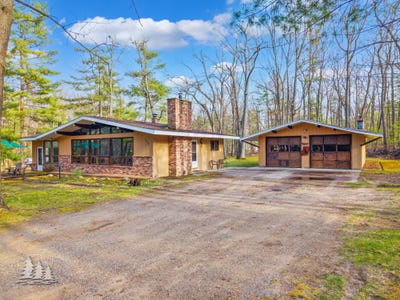 /international/us/5896-hillside-drive-lewiston-mi-110107798802/