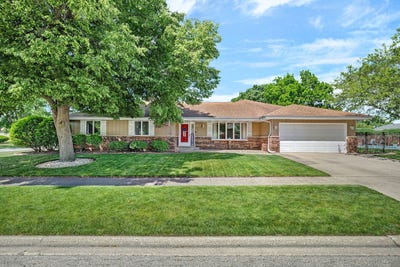 /international/us/417-greenfield-road-shorewood-il-110108694931/