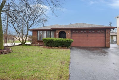 /international/us/11050-parkside-avenue-chicago-ridge-il-110107584102/