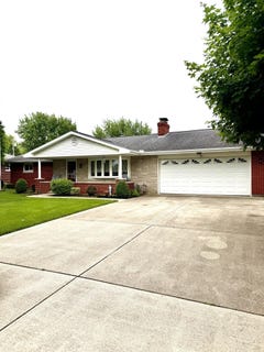 /international/us/80-elmwood-drive-versailles-oh-110108301335/