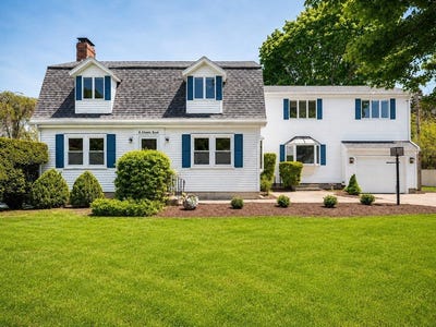 /international/us/8-atlantic-rd-gloucester-ma-110108467866/