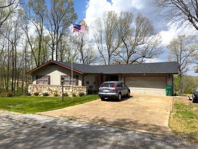 /international/us/15-conda-drive-cherokee-village-ar-110098660208/