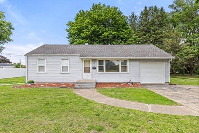 /international/us/902-laura-avenue-streator-il-110108439562/
