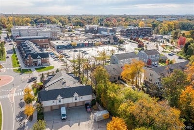 /international/us/3317-parkways-boulevard-auburn-hills-mi-110108548204/