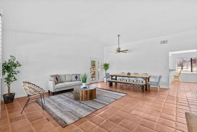 /international/us/4374-linda-lee-drive-yucca-valley-ca-110107940409/