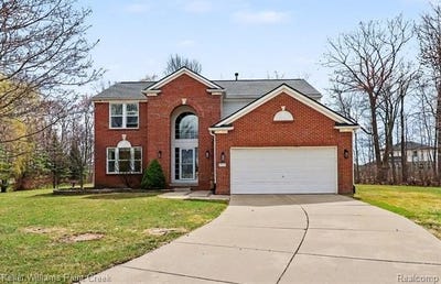 /international/us/18124-bayside-drive-macomb-twp-mi-110107342335/