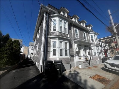 /international/us/45-kenyon-street-providence-ri-110107637831/