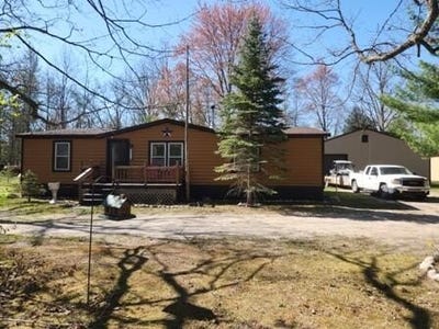 /international/us/4297-n-wilderness-trail-luther-mi-110099376580/