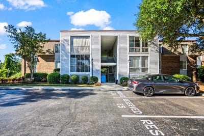 /international/us/327-laurens-street-sw-aiken-sc-110107826592/