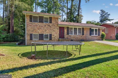 /international/us/5918-pinecreek-road-forest-park-ga-110120424076/