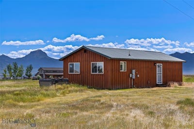/international/us/30-hayfield-loop-trail-ennis-mt-110100753485/