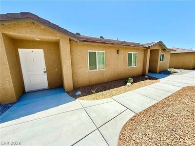 /international/us/1080-s-potro-avenue-pahrump-nv-110108384469/