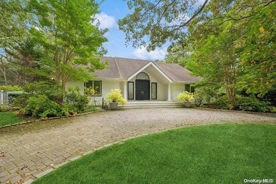 /international/us/86-whippoorwill-lane-east-quogue-ny-110096112746/