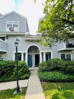 /international/us/36-greenridge-avenue-white-plains-ny-110106470698/
