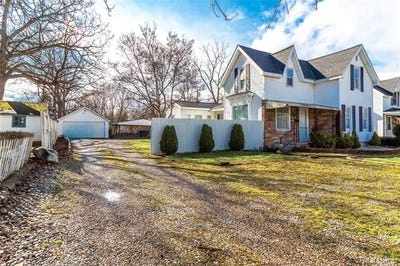 /international/us/825-n-main-street-lapeer-mi-110107083593/