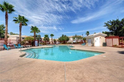 /international/us/2576-velez-valley-way-henderson-nv-110107995340/