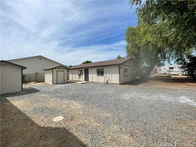 /international/us/16395-broadway-a-lake-elsinore-ca-110107663481/