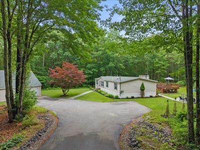 /international/us/271-mountain-road-arundel-me-110109037886/