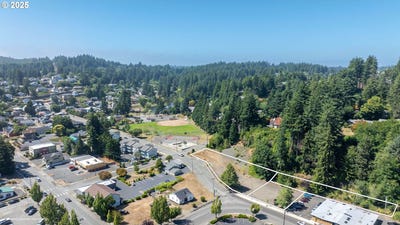 /international/us/790-commercial-ave-coosbay-or-110101606258/