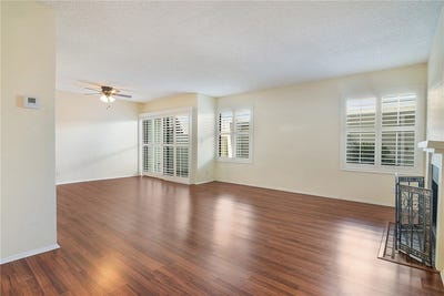 /international/us/27064-crossglade-canyon-country-ca-110108824611/