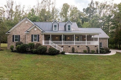 /international/us/8720-fieldcreek-farms-road-germanton-nc-110110168673/