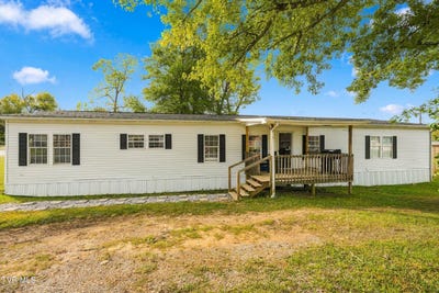 /international/us/2712-e-4th-avenue-big-stone-gap-va-110120500055/
