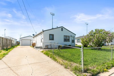 /international/us/1923-avenue-l-council-bluffs-ia-110107963148/