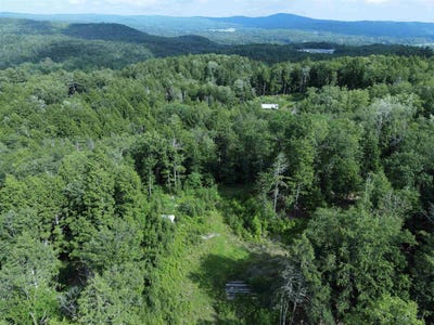 /international/us/spencer-hollow-road-springfield-vt-110100410064/