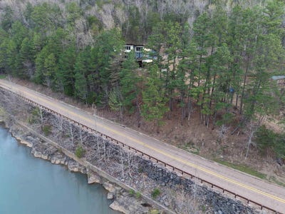 /international/us/9132-cass-oark-road-ozark-ar-110107034265/