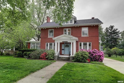 /international/us/2120-grove-avenue-quincy-il-110107653146/