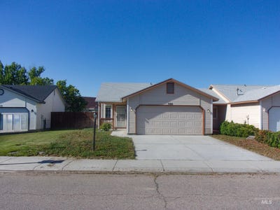 /international/us/522-e-maryland-ave-nampa-id-110108062216/
