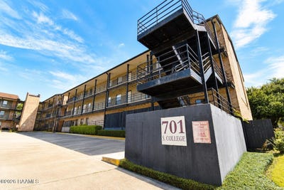 /international/us/701-s-college-road-lafayette-la-110104102682/
