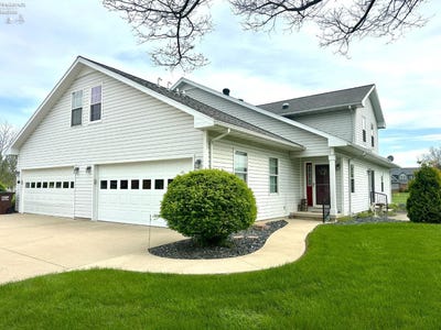 /international/us/503-elise-lane-gibsonburg-oh-110107841103/