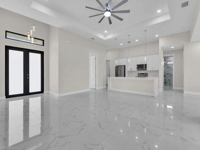 /international/us/611-lincoln-ave-lehigh-acres-fl-110108576361/