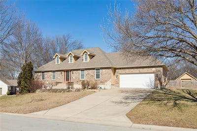 /international/us/15424-poplar-street-basehor-ks-110106057237/