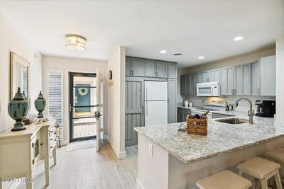 /international/us/45-queens-folly-road-hilton-head-island-sc-110100585477/