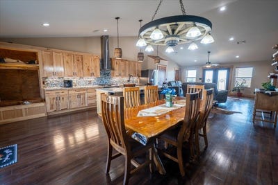 /international/us/1825-savanna-ridge-ranch-rd-lometa-tx-110106680681/