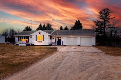 /international/us/6740-s-eberhart-avenue-clare-mi-110106934096/