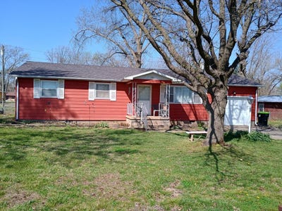 /international/us/1702-witt-drive-el-dorado-springs-mo-110106925408/