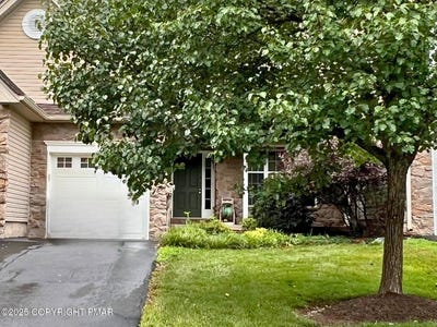 /international/us/1755-big-ridge-drive-east-stroudsburg-pa-110101069877/