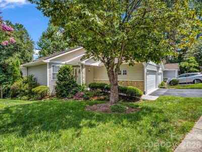 /international/us/311-ewarts-hill-road-hendersonville-nc-110109872581/