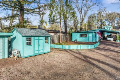 /international/us/16745-cache-creek-lane-clearlake-ca-110092251946/