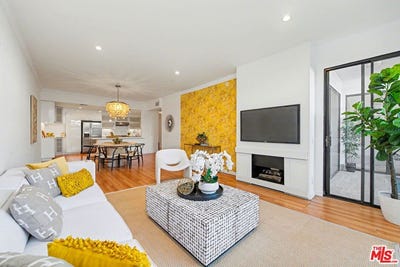 /international/us/2276-s-beverly-glen-blvd-los-angeles-ca-110107999350/
